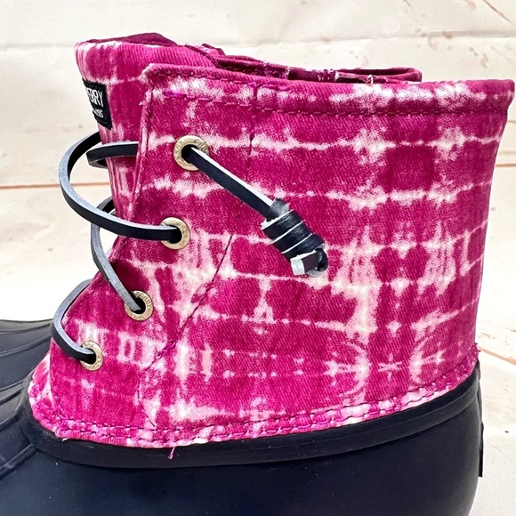NEW Sperry Saltwater Ankle Rubber Duck Rain Snow Winter Boots Magenta Tie Dye - Picture 2 of 16